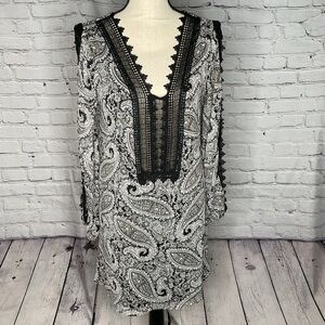 Atina Cristina Black and Gray Paisley Print Split Sleeve Dress Small NWT
